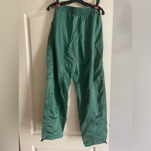 Wild Fable Green Women's High-Rise
Toggle Parachute Pants S - Picture 5 of 7